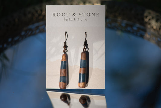 Beli Wood Blue Resin oval dangle earrings